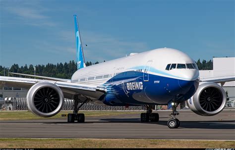 Boeing 777.